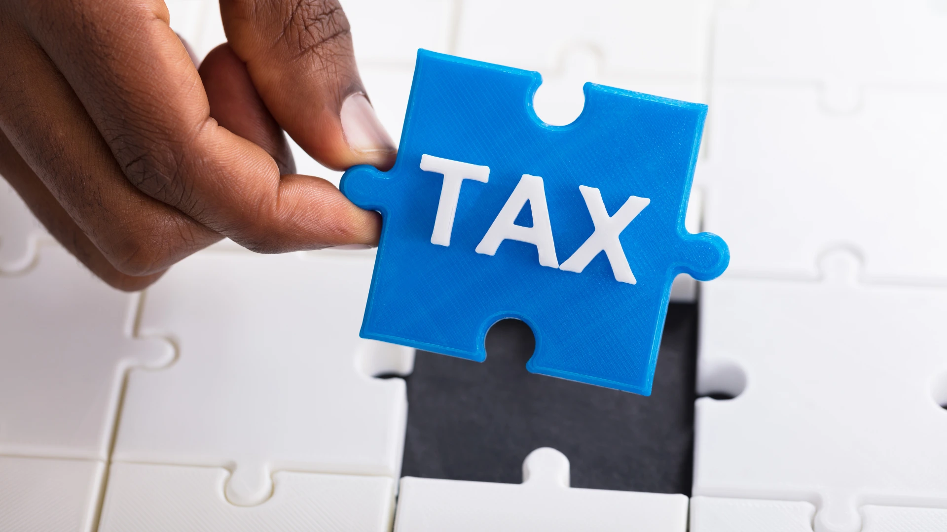How to Stop Overpaying: The Ultimate Guide to Entertainment Tax in Bali & Service Tax Confusion (2026)